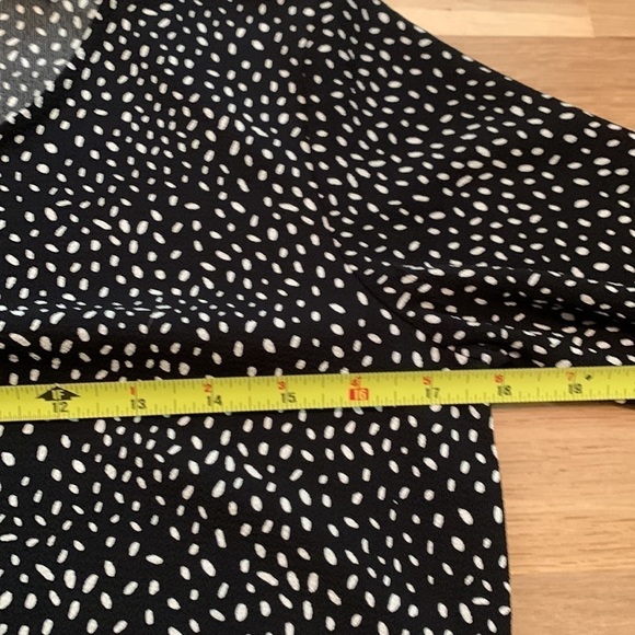 OLIVE and Oak Crewneck Long Sleeve Polka Dot Blouse Black and White Women’s S - Picture 7 of 14
